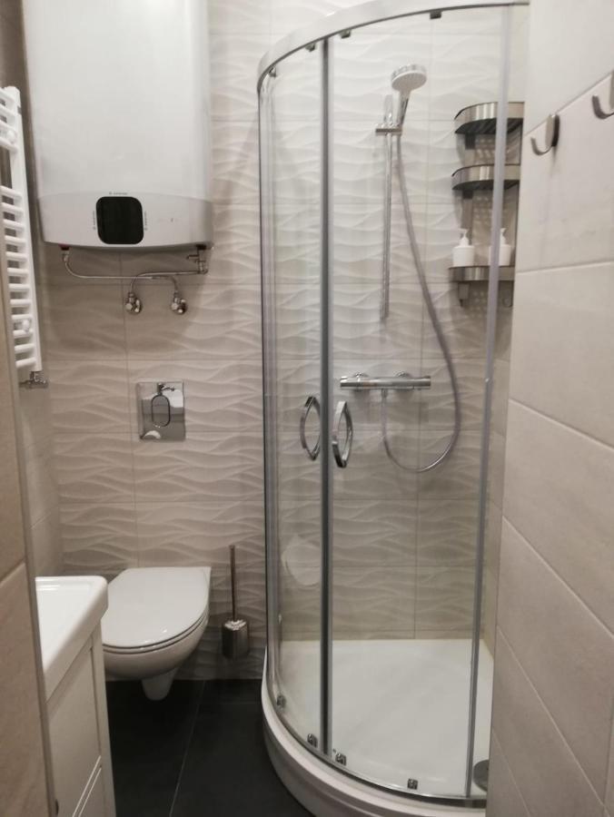 Historic Apartment With Wooden Floors In The Hearth Of Old-Town Рига Екстериор снимка