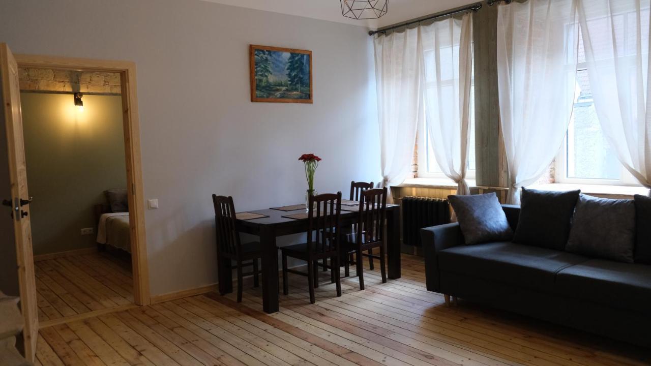 Classic 2-Room Apartment In Old Town Рига Екстериор снимка