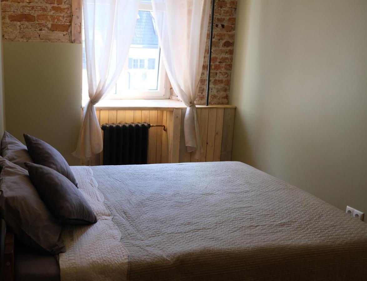 Historic Apartment With Wooden Floors In The Hearth Of Old-Town Рига Екстериор снимка