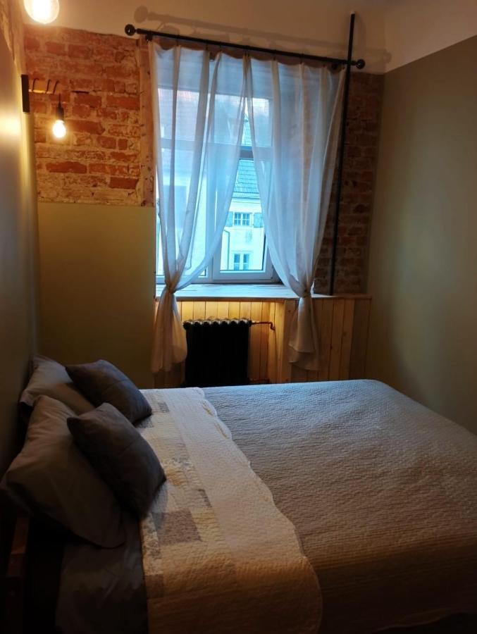 Historic Apartment With Wooden Floors In The Hearth Of Old-Town Рига Екстериор снимка